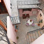 Arionos Rooms - Old Town