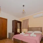 Arionos Rooms - Old Town